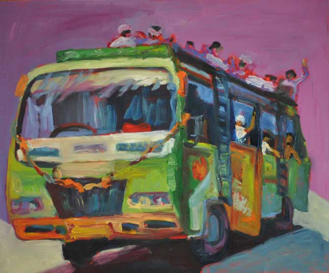 Großer grüner Bus